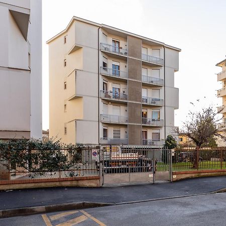Pisa Quiet And Bright Flats With Balcony Apartment Екстериор снимка