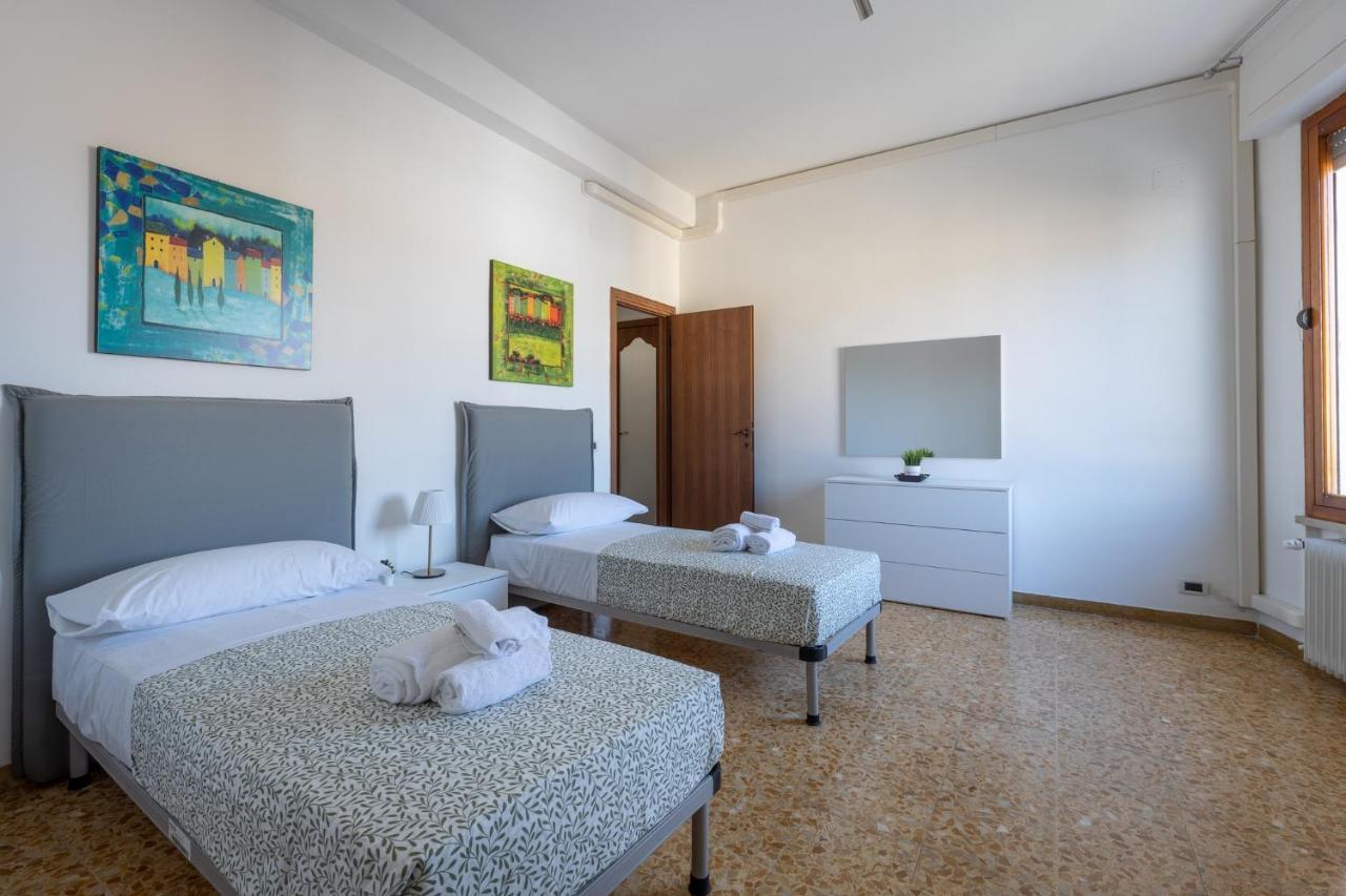 Pisa Quiet And Bright Flats With Balcony Apartment Екстериор снимка