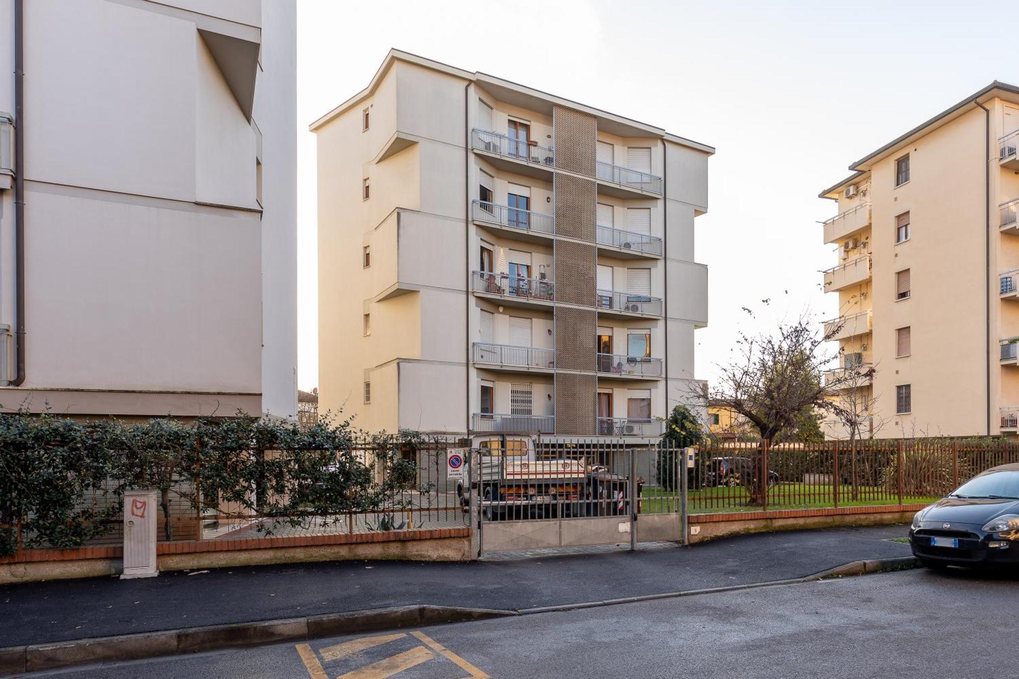 Pisa Quiet And Bright Flats With Balcony Apartment Екстериор снимка